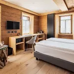 Alpina ***s Hotel