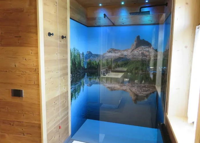 Alpina ***s Hotell