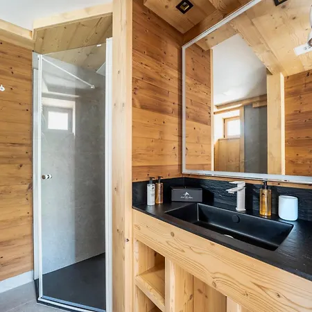 酒店 Alpina ***s 科尔蒂纳丹佩佐