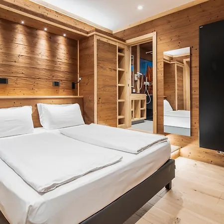 Alpina ***s 酒店 3*