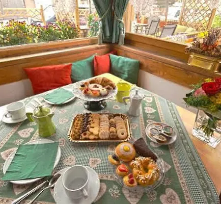 Hotel Alpina ***s