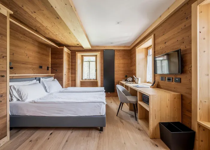 Alpina ***s Hotel 3*