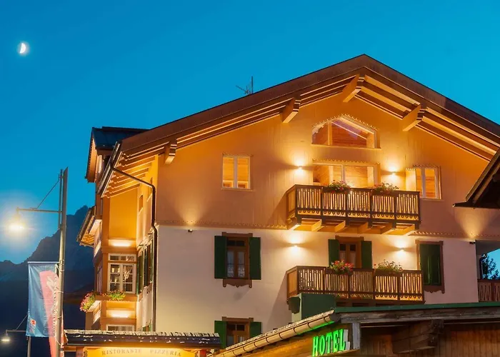 Alpina ***s Hotel 3*